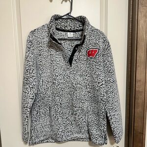 Top Of The World Wisconsin Badgers Marble Sherpa Pullover Size M
